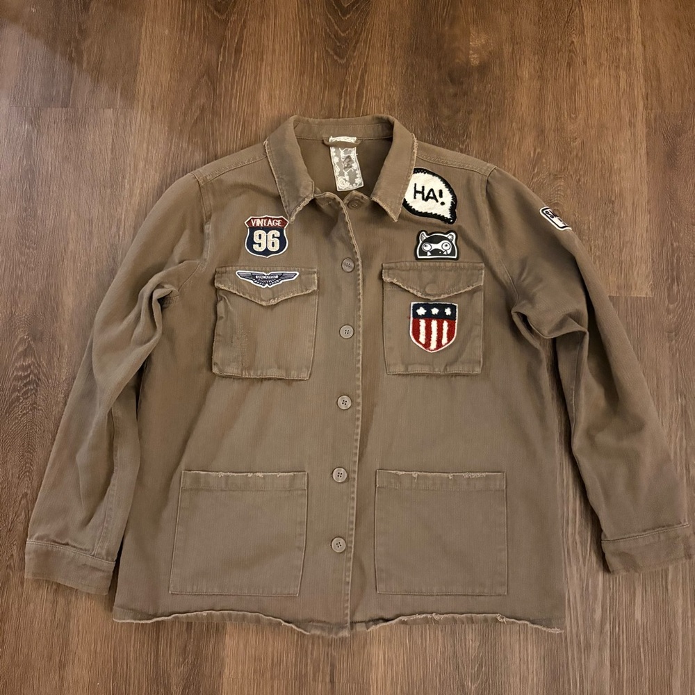 Sadie & Sage Patch Military Utility Jacket Green Olive Medium Button Down GUC